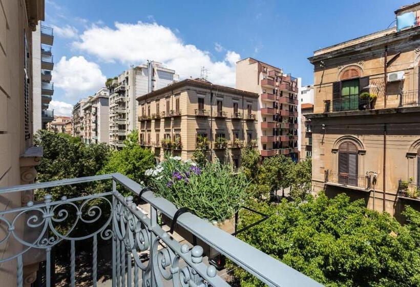 带1个卧室的经典公寓, Palazzo Planeta