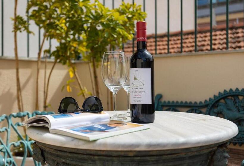 带1个卧室的带阳台的公寓, Palazzo Planeta