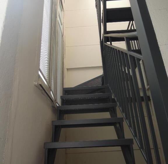 带1个卧室的带阳台的公寓, Palazzo Planeta