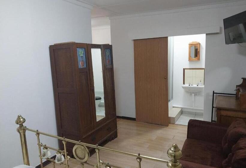 Номер Deluxe, Lily Guesthouse