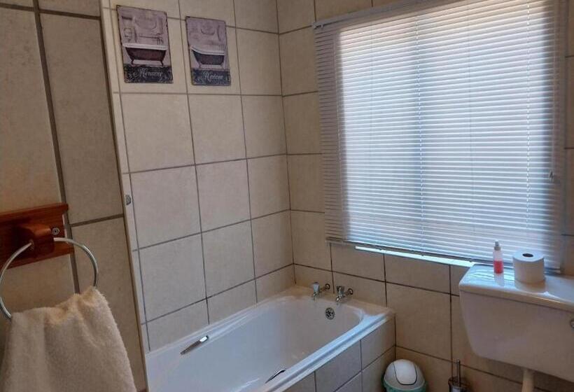 スタンダードルーム, Lily Guesthouse