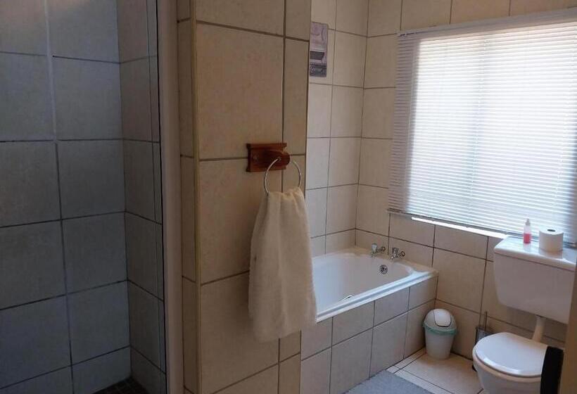 Номер Стандарт, Lily Guesthouse