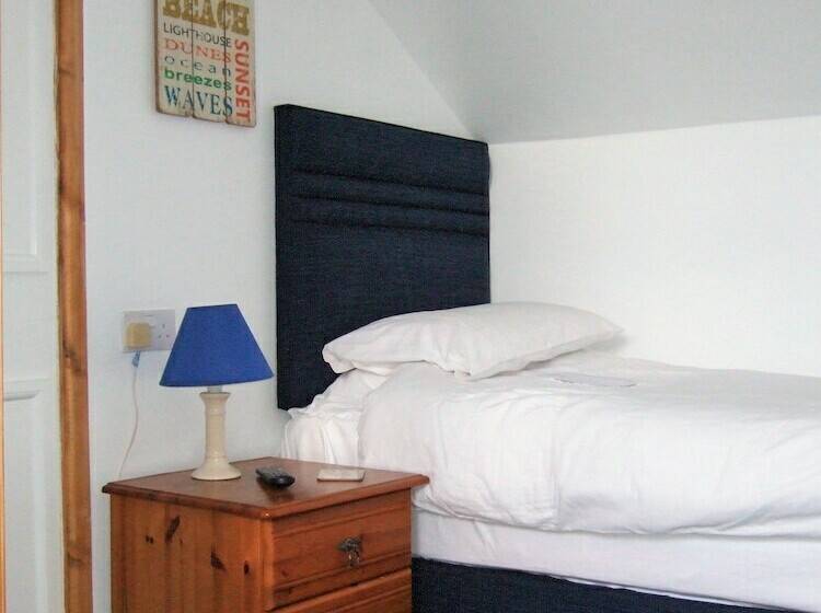 חדר סטנדרט יחיד, Links Side Guest House