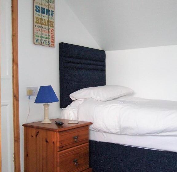 חדר סטנדרט יחיד, Links Side Guest House