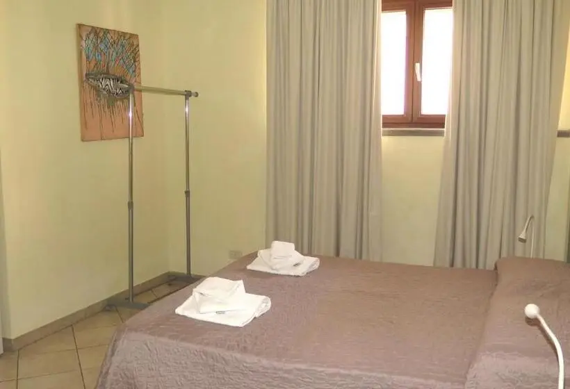 Huoneisto 1 Makuuhuone Pohjakerros, Residenza Turistico Alberghiera Corallo