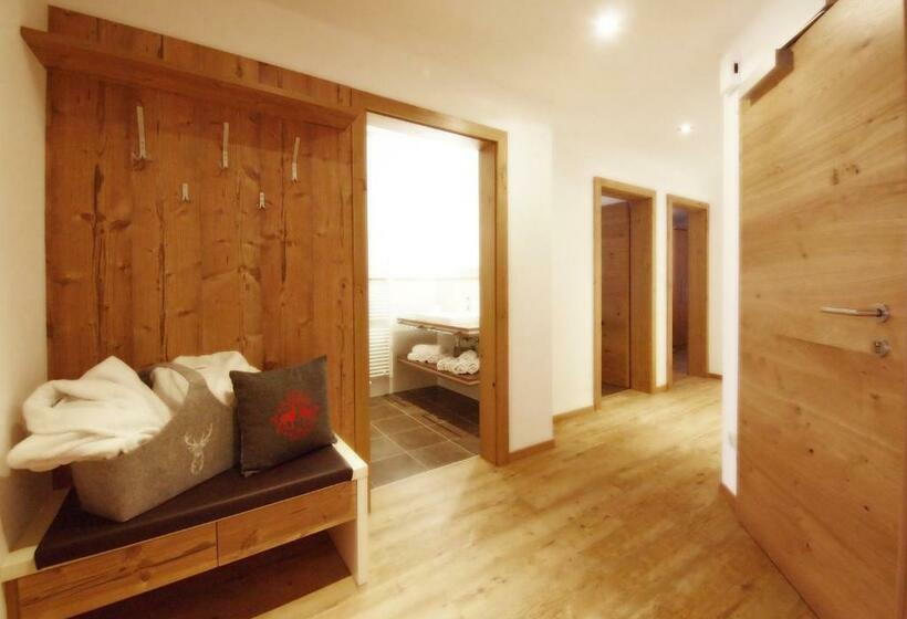 شقة غرفتين نوم مزودة بشُرفة, Alpenapartments Unterschlag