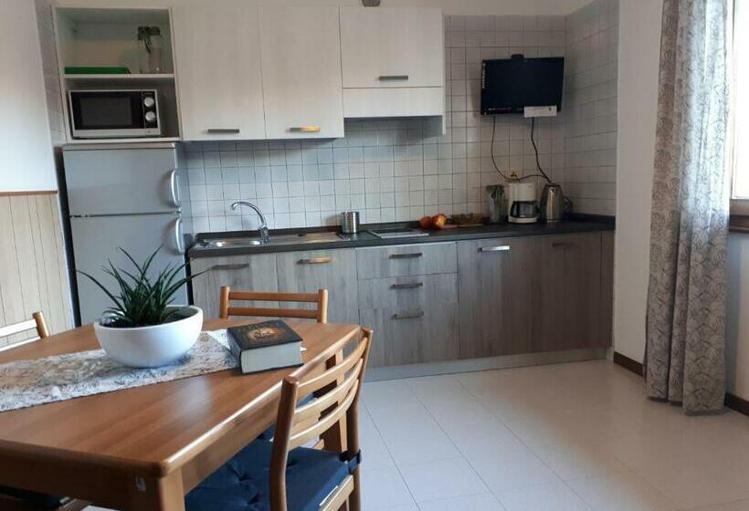 شقة غرفة نوم واحدة مزودة بشُرفة, Appartamenti Katia