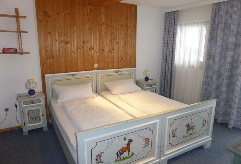 Standardrum, Gasthaus   Pension   Café Dörfl