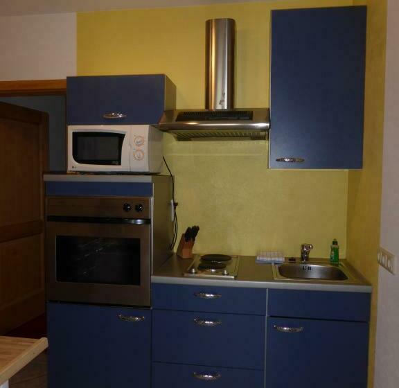 1 Sovrums Lägenhet, Gasthaus   Pension   Café Dörfl