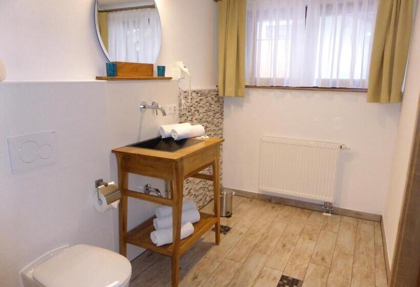 Standardrum, Gasthaus   Pension   Café Dörfl