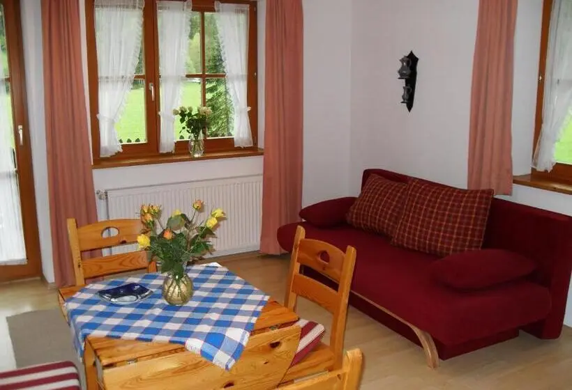 テラス付き1ベッドルームアパートメント, Gasthaus Pension Café Dörfl