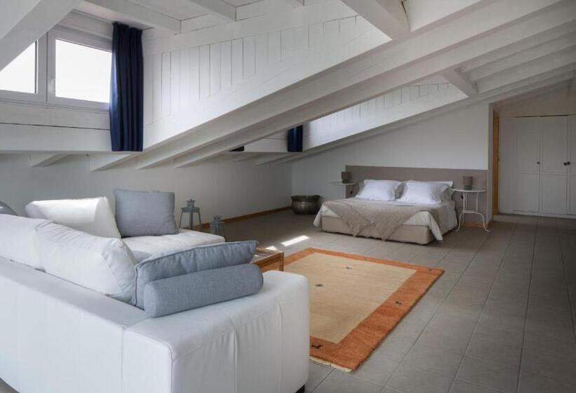 Quarto Deluxe Vista Mar, Harvey Suites Hotel & Residence