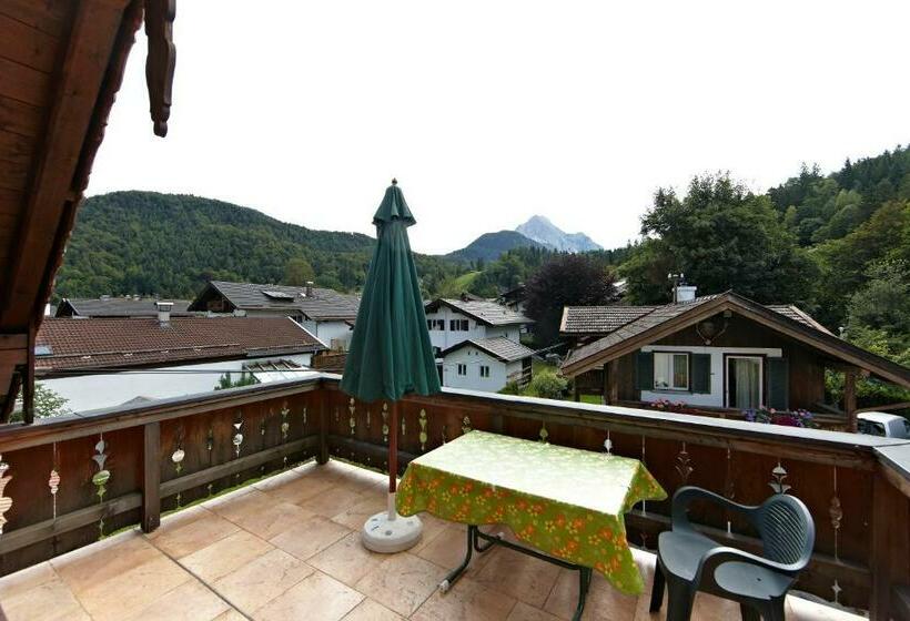 דירת חדר, Haus Schweigart