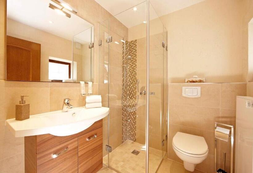 דירת חדר, Haus Schweigart