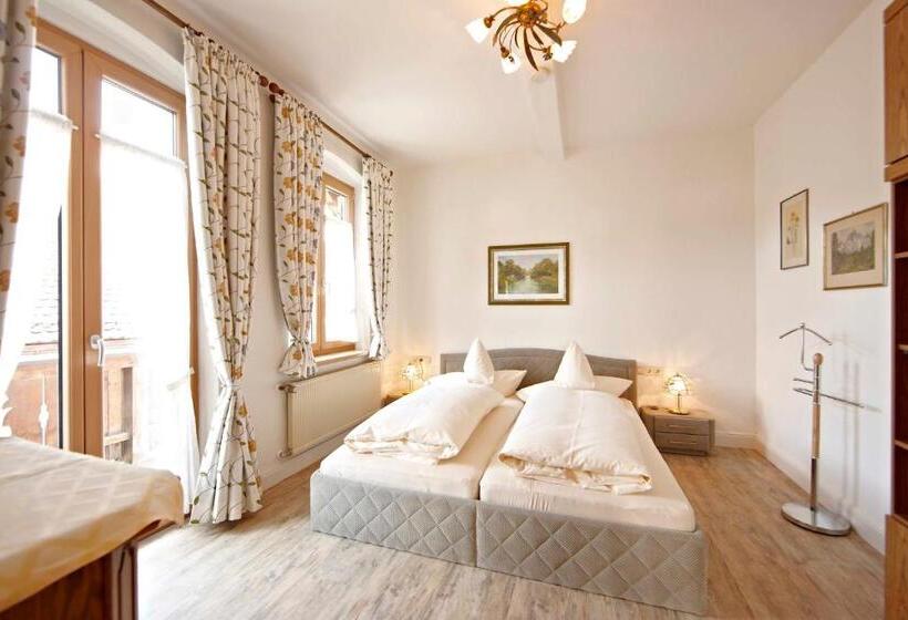 דירת שני חדרים, Haus Schweigart