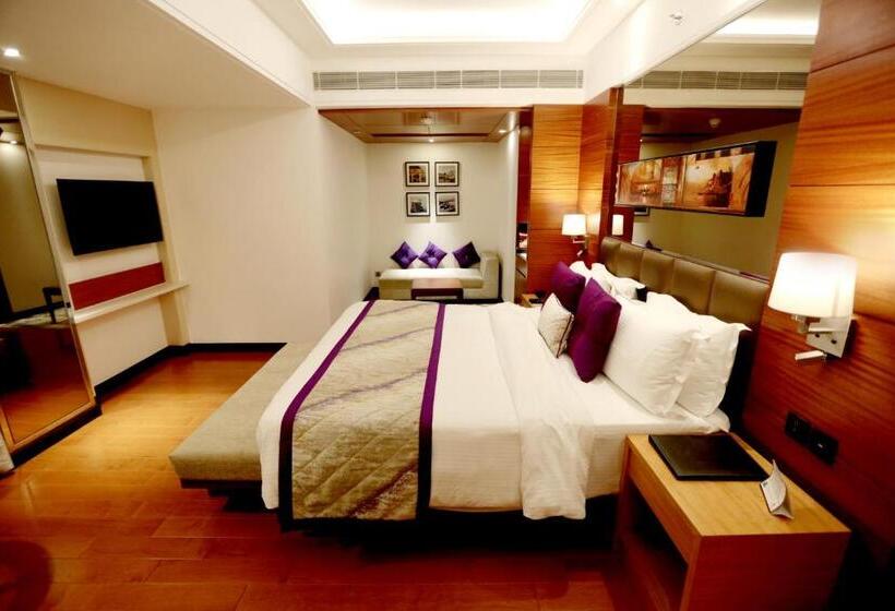 غرفة بريميوم, Madin