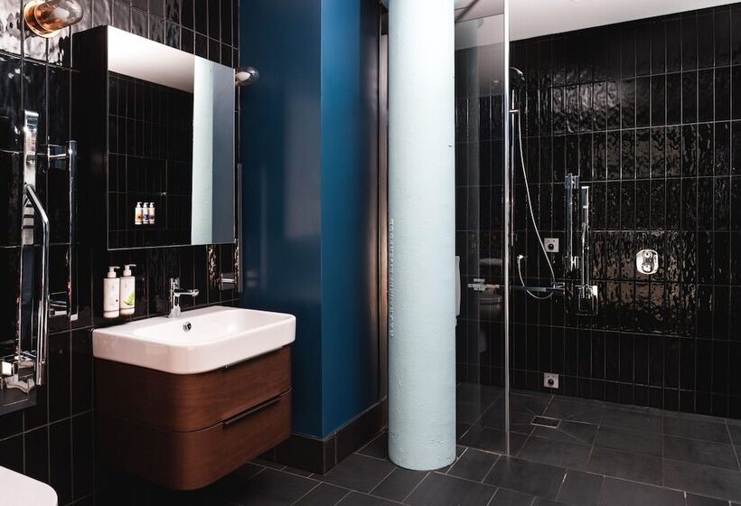 스위트, Native Manchester