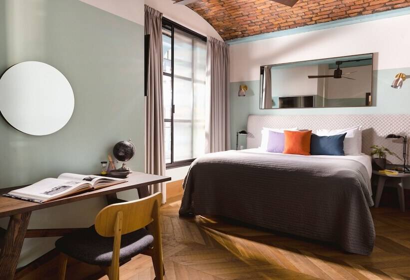 스위트, Native Manchester