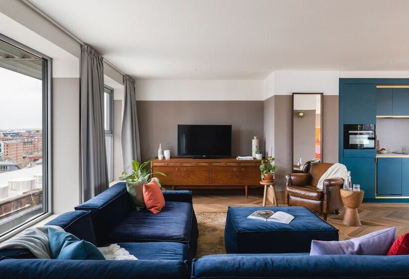 2침실 펜트하우스 아파트, Native Manchester