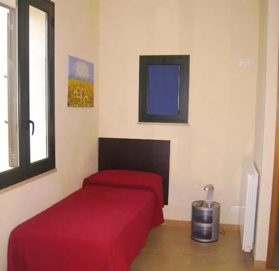 استودیوی استاندارد, Palazzo Serraino