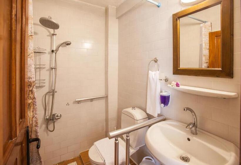 اتاق خانوادگی, Papermoon Hotel & Apartments