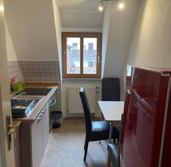 スタンダードトリプルルーム, Ferienwohnungen Monteurzimmer Zur Silbernen Kanne