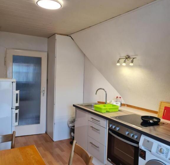 ３ベッドルームアパートメント, Ferienwohnungen Monteurzimmer Zur Silbernen Kanne