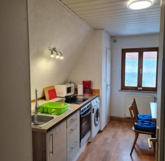 ３ベッドルームアパートメント, Ferienwohnungen Monteurzimmer Zur Silbernen Kanne