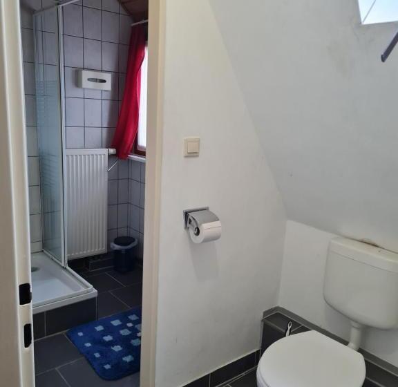 ３ベッドルームアパートメント, Ferienwohnungen Monteurzimmer Zur Silbernen Kanne