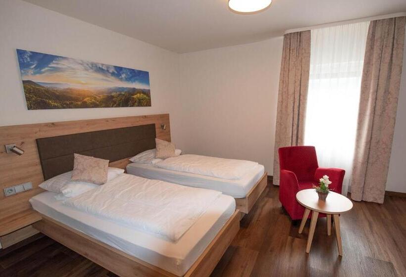 Quarto Estandar, Gasthof Pfauen