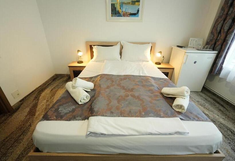 디럭스 룸, Gasthof Sara