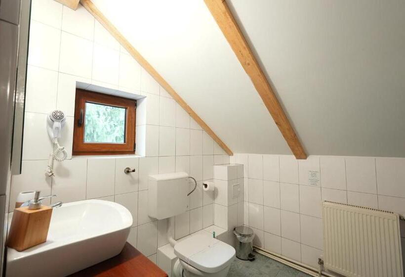 패밀리 룸, Gasthof Sara