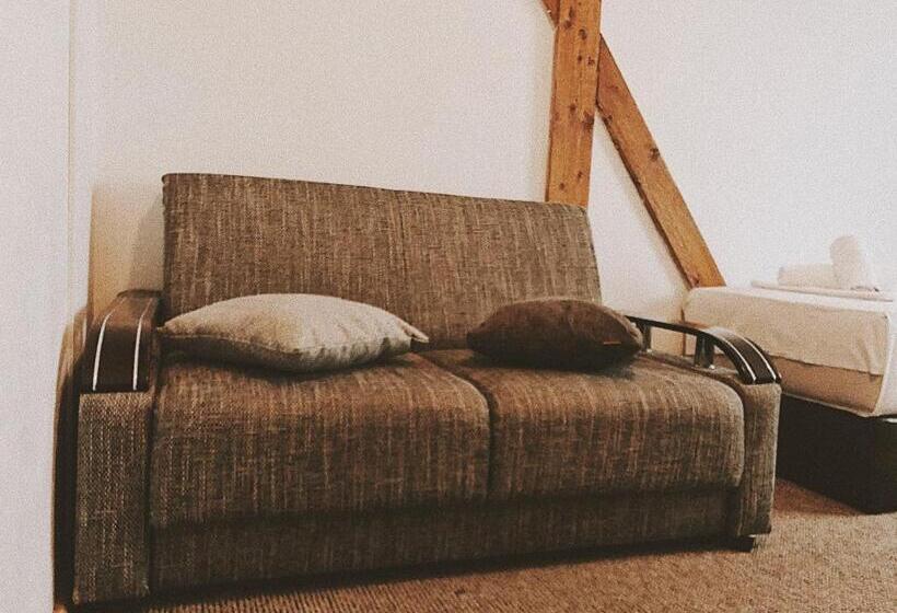 스탠다드 트리플 룸, Gasthof Sara