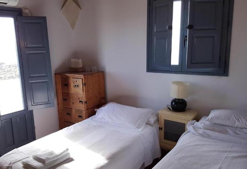 Номер Стандарт, Las Chimeneas