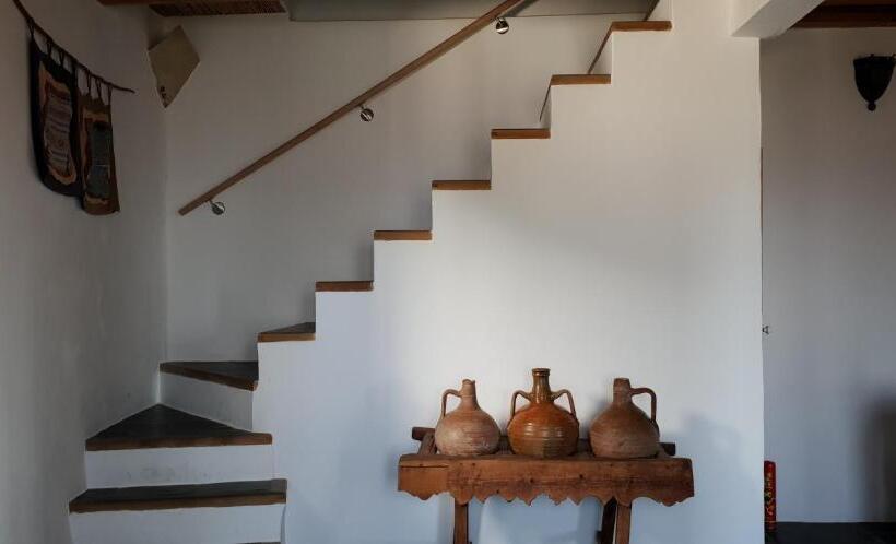 Номер Стандарт, Las Chimeneas