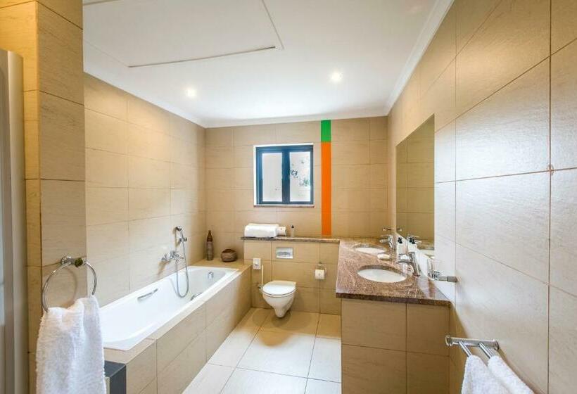 Люкс, Orange Inn Knysna