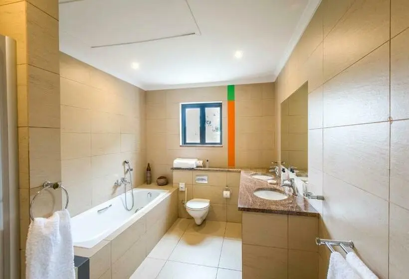 スイート, Orange Inn Knysna