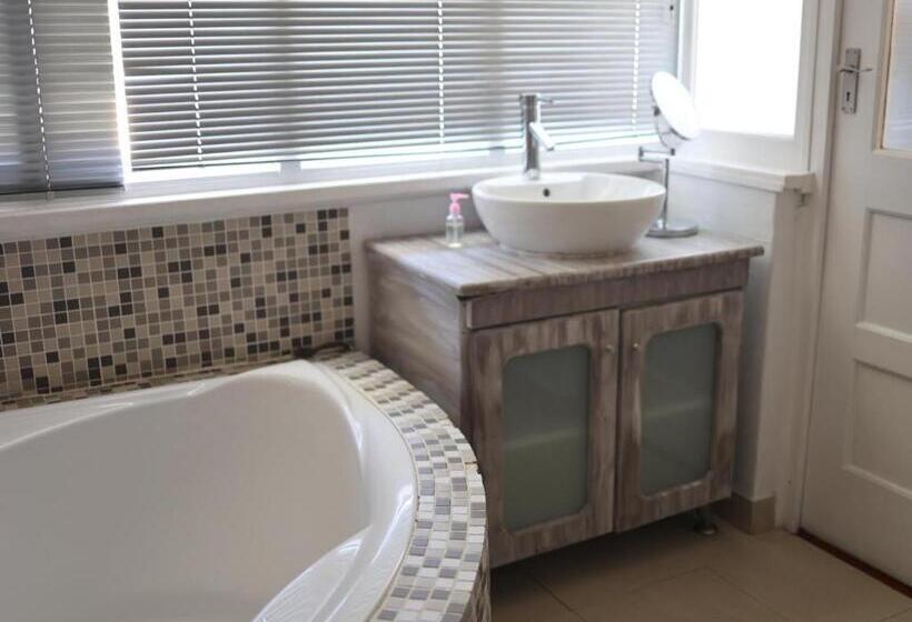 חדר סטנדרט עם מיטת קינג, The Boston Guest House