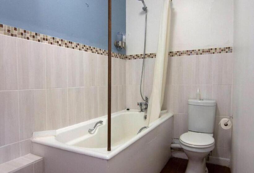 חדר קומפורט, The Boston Guest House