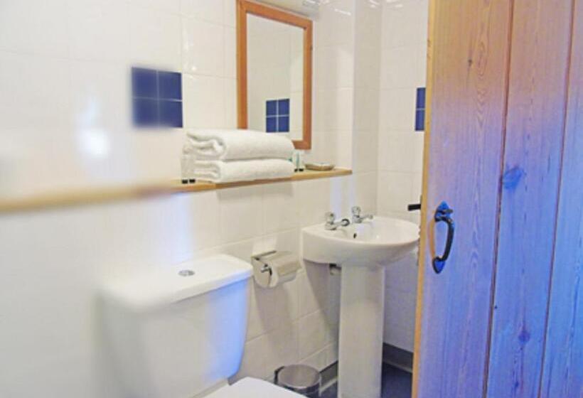 غرفة قياسية, The Falcon At Hatton