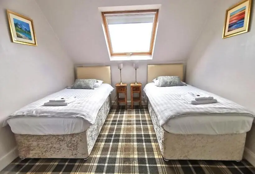 デラックスルーム, The Knowe Guest House
