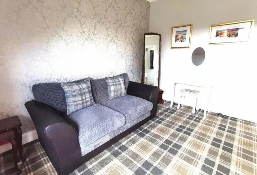 デラックスルーム, The Knowe Guest House