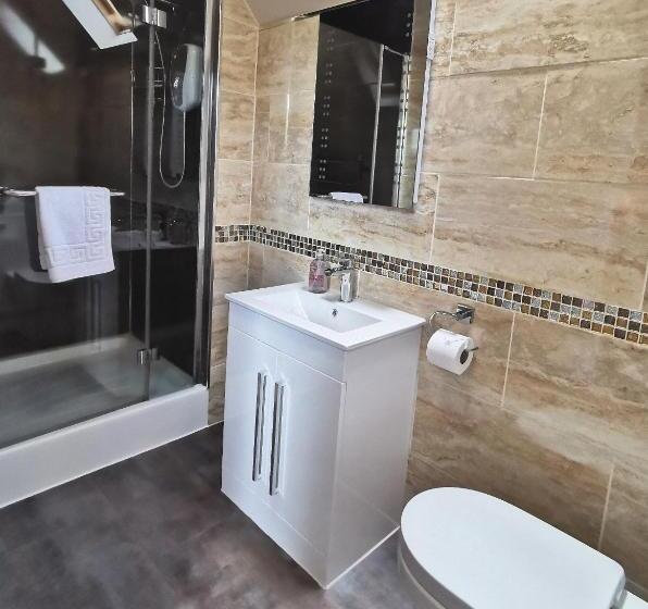 غرفة ديلوكس, The Knowe Guest House