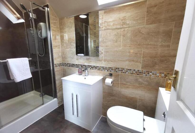 غرفة ديلوكس, The Knowe Guest House