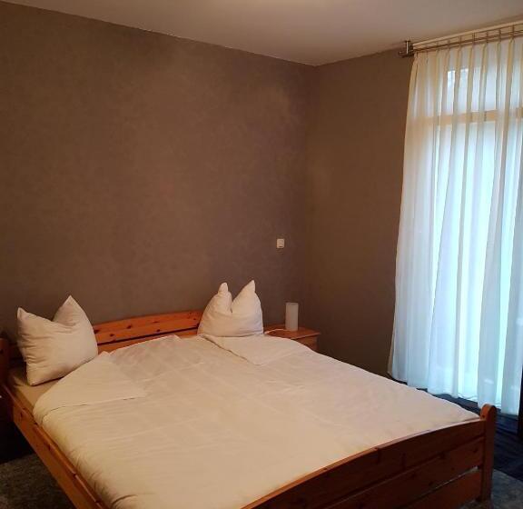 스탠다드 룸, Zur Luppbode