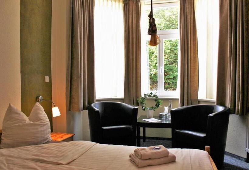 스탠다드 룸, Zur Luppbode