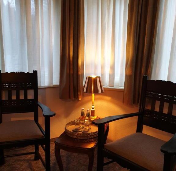 스탠다드 룸, Zur Luppbode