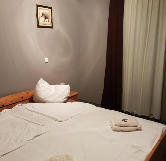 컴포트 룸, Zur Luppbode