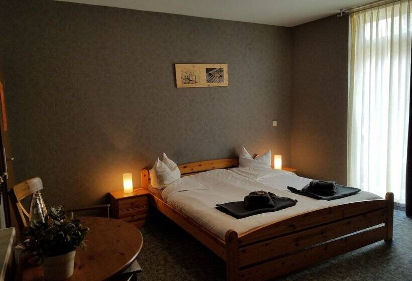 스탠다드 룸, Zur Luppbode