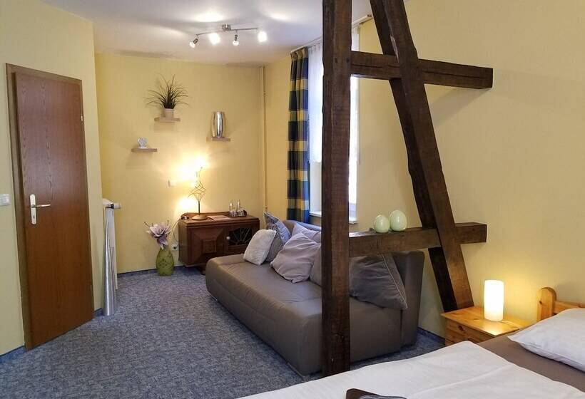 컴포트 룸, Zur Luppbode